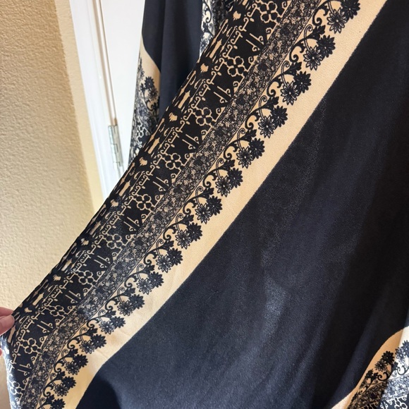 Lily Star Boho Kimono - Picture 3 of 4